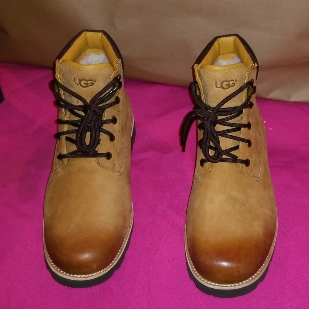 Waterproof boots - Picture 2 of 7